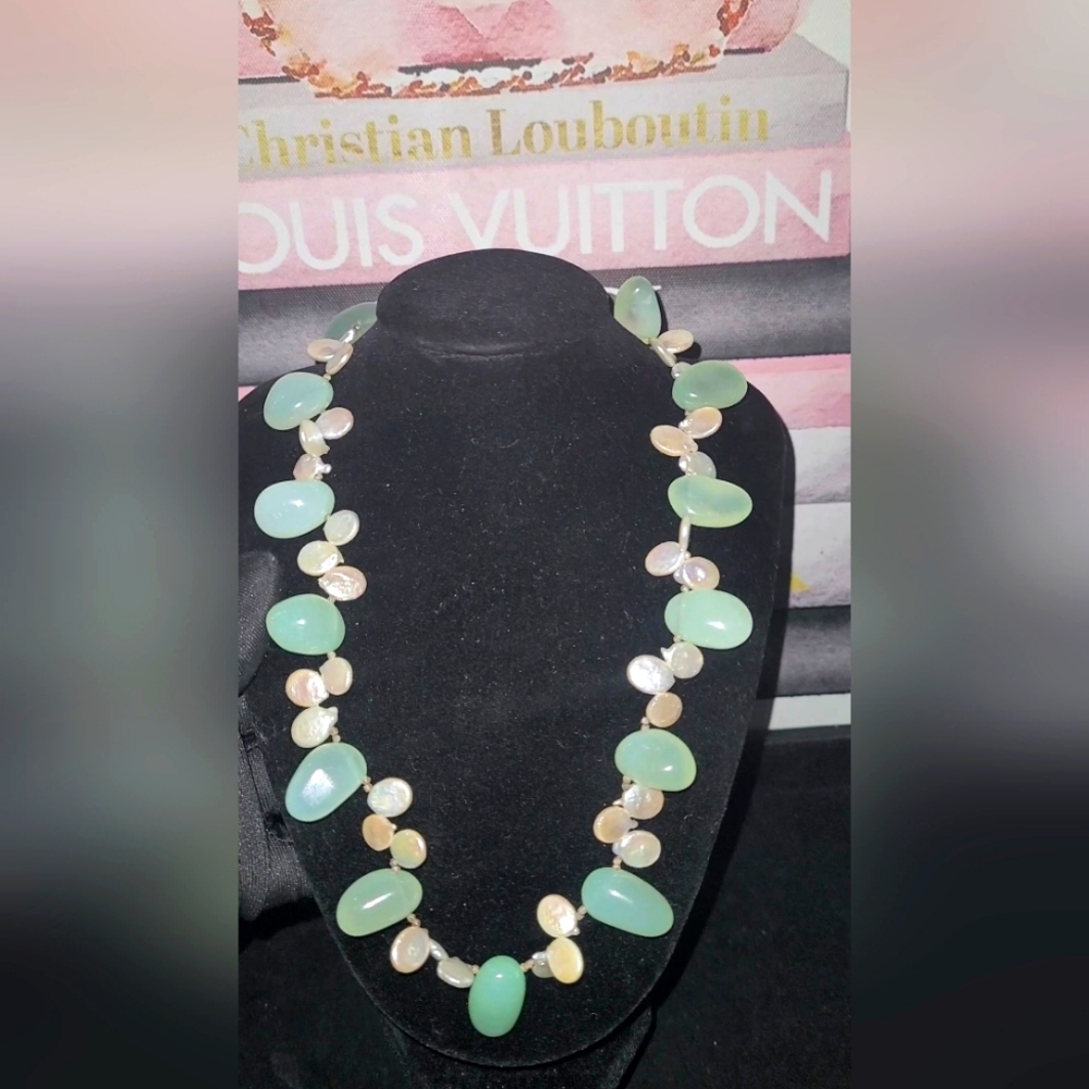 Aqua Chalcedony W/PEARL FRESH WATER  VINTAGE NECLACE 🌹 ✨️(ALREADY CLEANED)⚘️